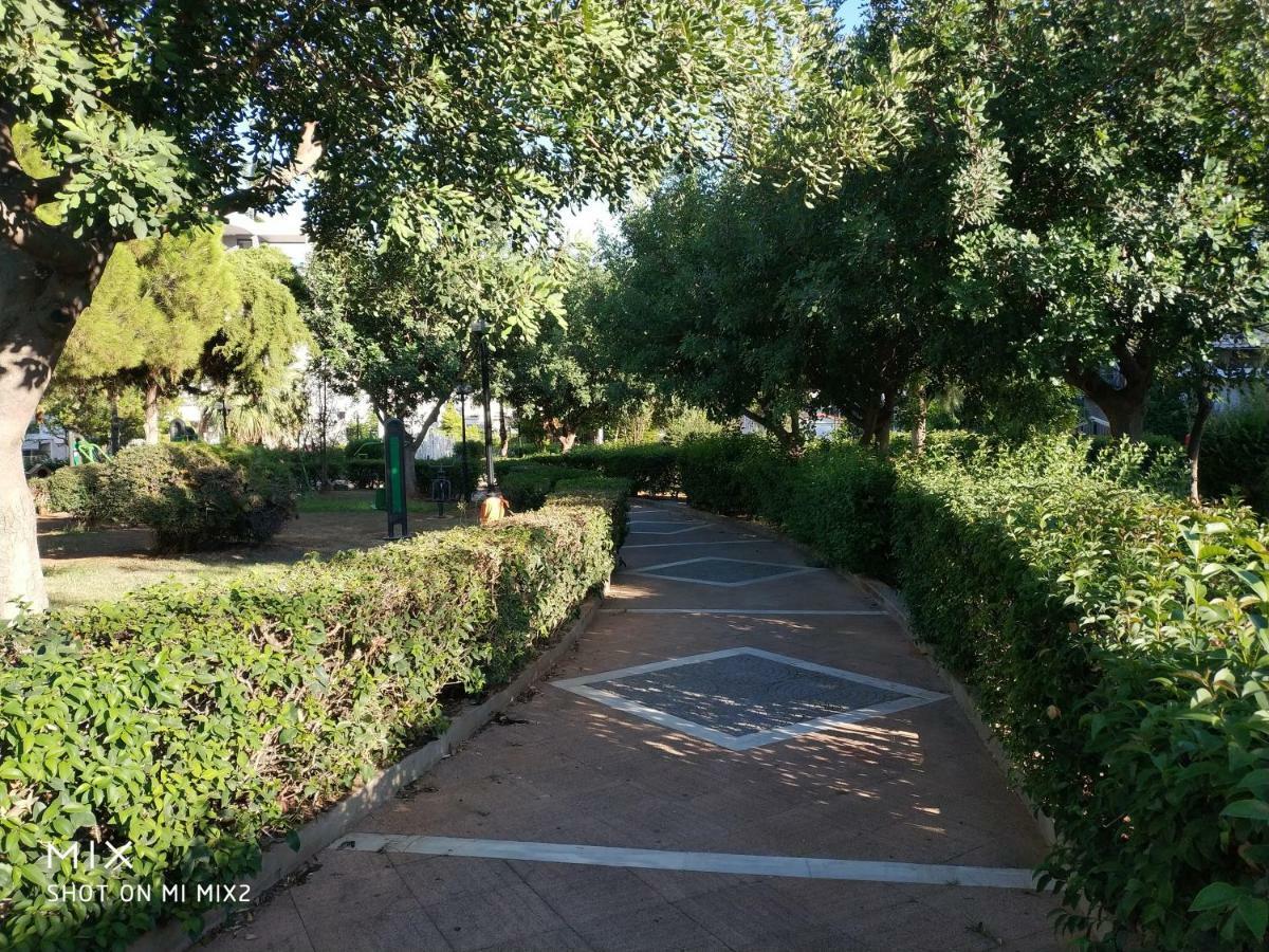 Beautiful House In Alimos Near To The Beach And Metro Athens Luaran gambar