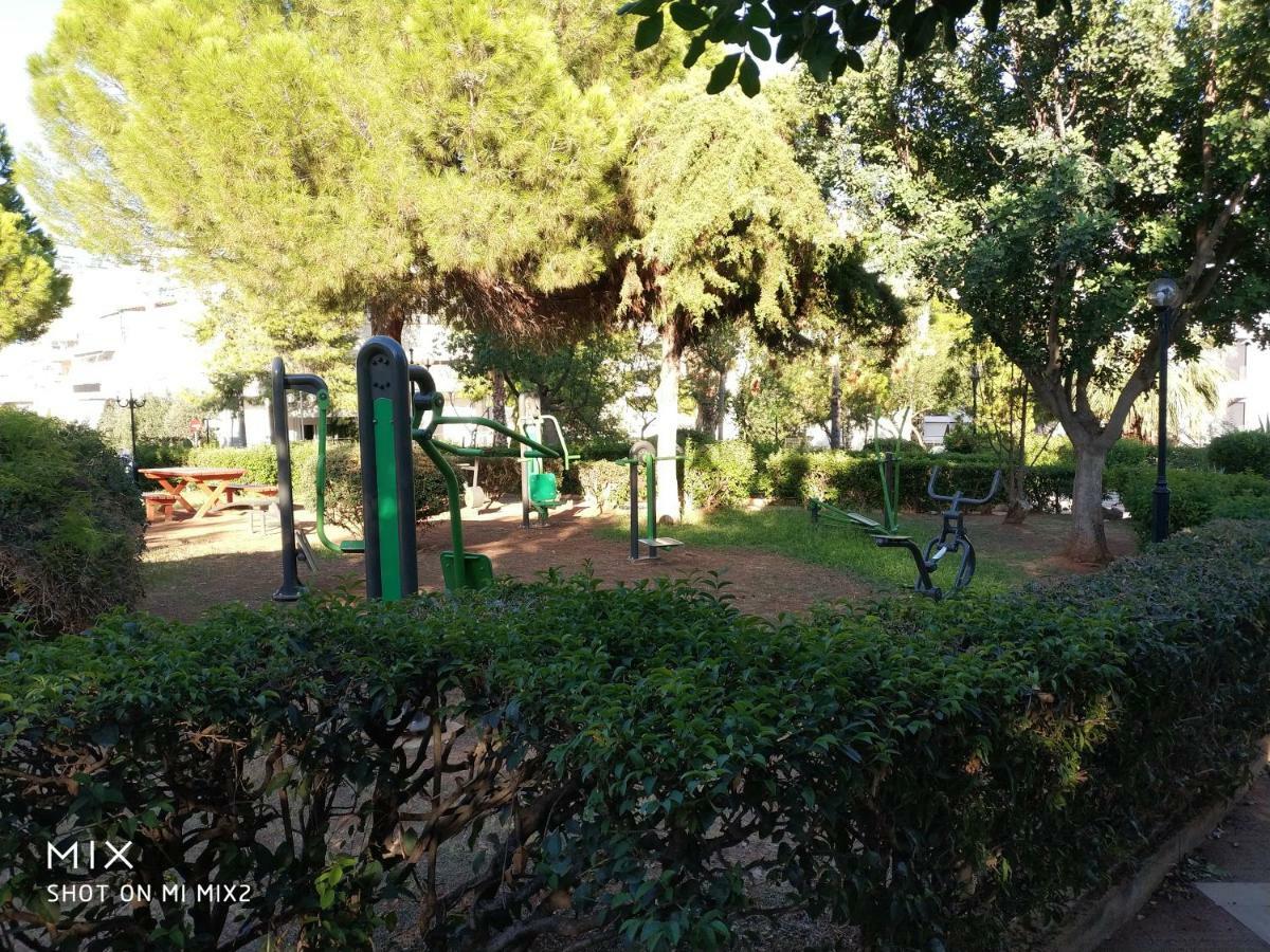 Beautiful House In Alimos Near To The Beach And Metro Athens Luaran gambar